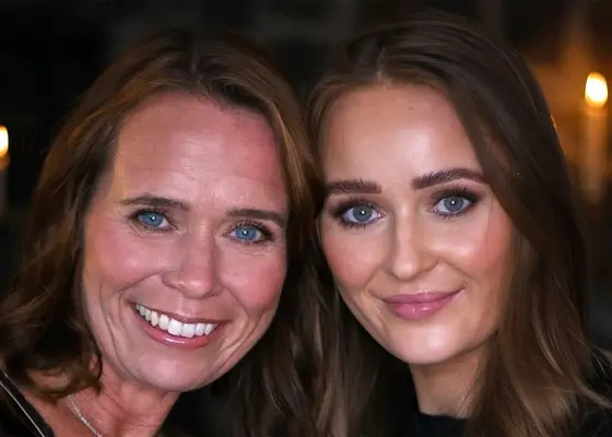 Øyemakeup til fest – sminketips for to ulike stiler Øyemakeup til fest – sminketips for to ulike stiler
