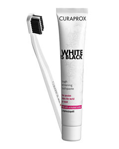 Curaprox White is Black - sett med tannbørste og tannkrem