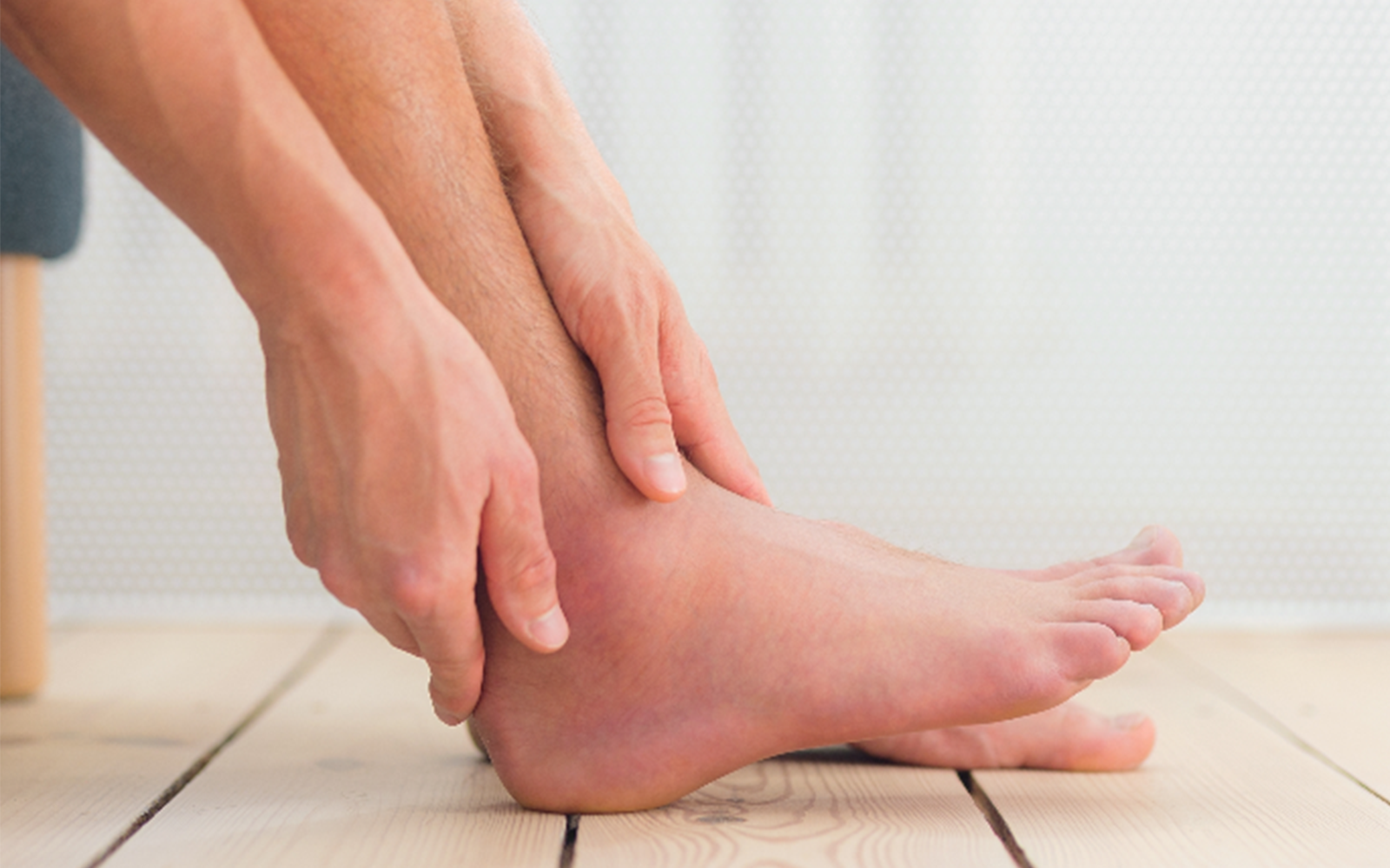 Hoven ankel etter ovetråkk